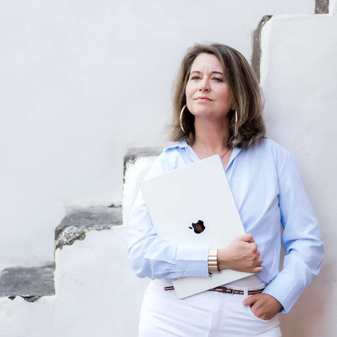 Chatbot weboldalba - Egyedi megoldás = Make.com + Claude + Cowork 3 Chatbot weboldalba – Egyedi megoldás = Make.com + Claude + Cowork